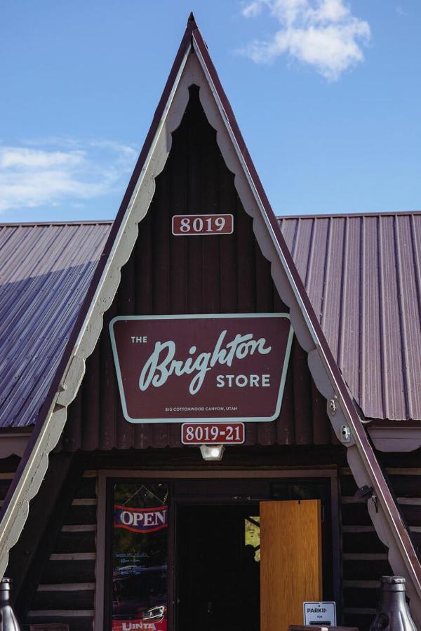 Powder Hound 1 Bedroom Brighton Chalet Luaran gambar